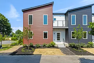 41 W Presumpscot St, Portland, ME 04103 - Photo 2
