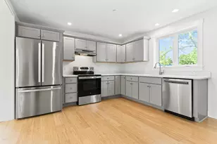41 W Presumpscot St, Portland, ME 04103 - Photo 8