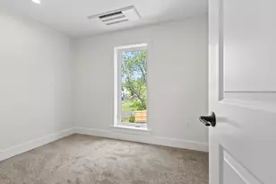 41 W Presumpscot St, Portland, ME 04103 - Photo 44