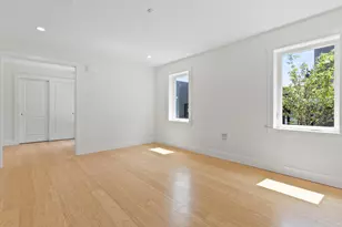 41 W Presumpscot St, Portland, ME 04103 - Photo 14