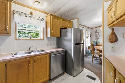 13 Huard Avenue, Auburn, ME 04210 - Photo 8
