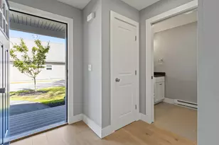 9 Cole St, South Portland, ME 04106 - Photo 12