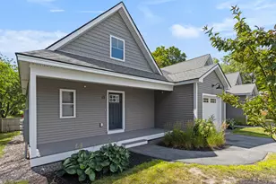 9 Cole St, South Portland, ME 04106 - Photo 10