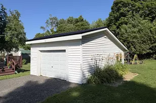 185 Foxcroft Rd, Houlton, ME 04730 - Photo 4