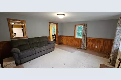 8 Carpenter Street, Presque Isle, ME 04769 - Photo 6