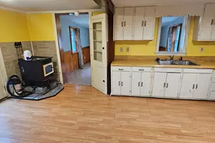 8 Carpenter St, Presque Isle, ME 04769 - Photo 2