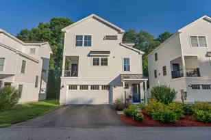 284 Bradley St, Saco, ME 04072 - Photo 4