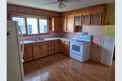 205 Bowdoin Street, Millinocket, ME 04462 - Photo 10