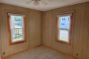 205 Bowdoin St, Millinocket, ME 04462 - Photo 12