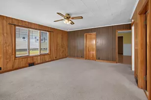 205 Bowdoin St, Millinocket, ME 04462 - Photo 10