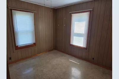 205 Bowdoin Street, Millinocket, ME 04462 - Photo 14