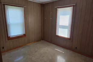205 Bowdoin St, Millinocket, ME 04462 - Photo 14