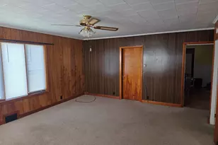 205 Bowdoin St, Millinocket, ME 04462 - Photo 8