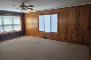 205 Bowdoin St, Millinocket, ME 04462 - Photo 6