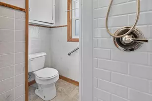 205 Bowdoin St, Millinocket, ME 04462 - Photo 22