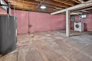 205 Bowdoin St, Millinocket, ME 04462 - Photo 24
