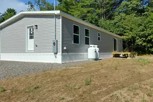 149 Gardiner Rd, Jefferson, ME 04348 - Photo 2