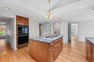22 Kingsmark Ln, Portland, ME 04102 - Photo 6