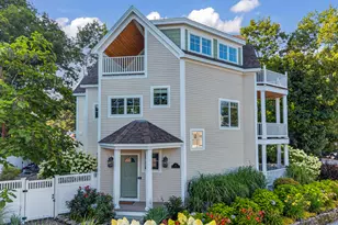 21 Beach Plum Ln, Ogunquit, ME 03907 - Photo 2