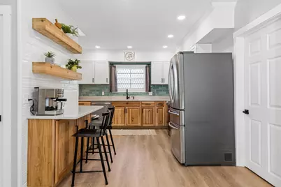 19 Victor Street, Lewiston, ME 04240 - Photo 4