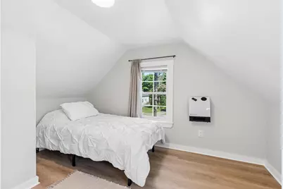 19 Victor Street, Lewiston, ME 04240 - Photo 18