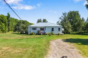 366 Vly Ave Rd, Garland, ME 04939 - Photo 2