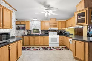 254 Varney Mill Rd, Windham, ME 04062 - Photo 2
