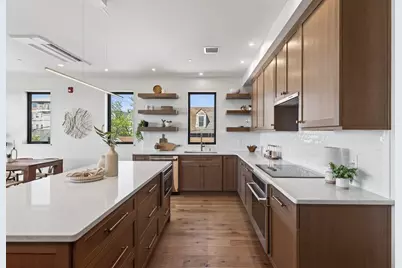 58 Cumberland Avenue #2, Portland, ME 04101 - Photo 6