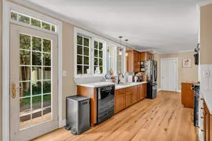 80 Chamberlain St, Brewer, ME 04412 - Photo 16