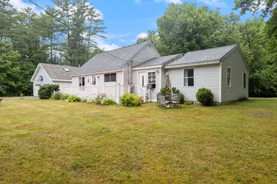 32 Grant Road, Freeport, ME 04032 - Photo 2