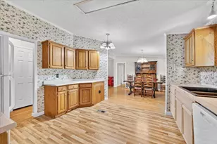 11 Bruce Ln, Berwick, ME 03901 - Photo 6