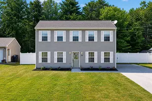 124 Briarwood Dr, Bangor, ME 04401 - Photo 2