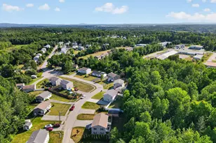 124 Briarwood Dr, Bangor, ME 04401 - Photo 46