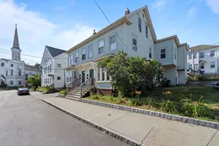 31 Crescent St, Biddeford, ME 04005 - Photo 4