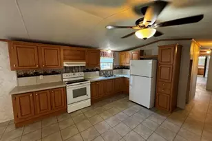 12 Short St, Skowhegan, ME 04976 - Photo 8