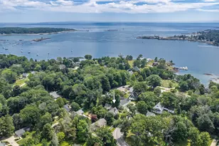 19 Pepperrell Rd, Kittery, ME 03905 - Photo 2