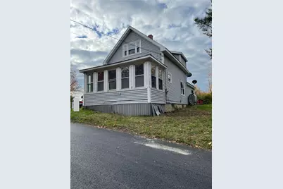 33 Pleasant Street, Calais, ME 04619 - Photo 2