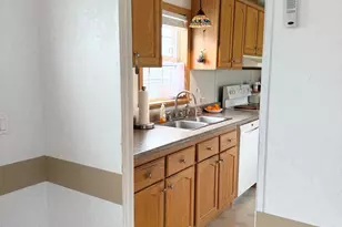 45 Church St, East Millinocket, ME 04430 - Photo 10