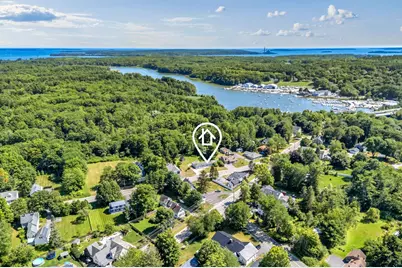19 Spring Street, Yarmouth, ME 04096 - Photo 2