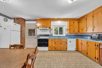 19 Spring Street, Yarmouth, ME 04096 - Photo 28