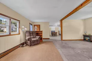 19 Spring St, Yarmouth, ME 04096 - Photo 18