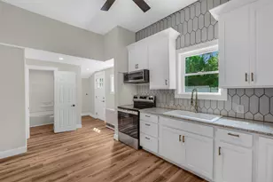 139 Main St, Rockland, ME 04841 - Photo 4