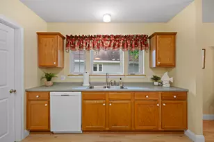 69 Kavanaugh Rd, Old Orchard Beach, ME 04064 - Photo 10