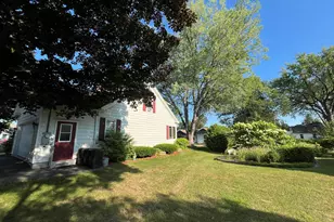 31 Chandler St, Skowhegan, ME 04976 - Photo 2