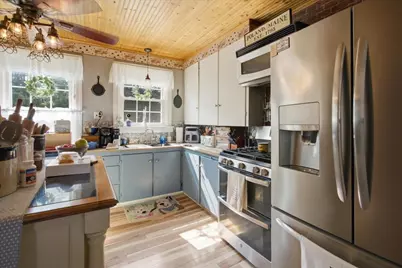 301 Gamage Avenue, Auburn, ME 04210 - Photo 12