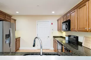100 Shepard's Cove Rd, Kittery, ME 03904 - Photo 10