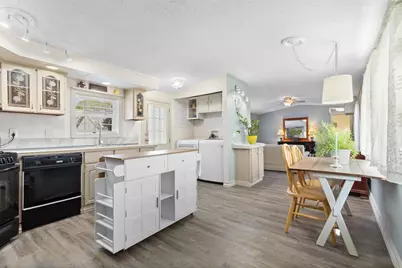 46 Fourth Street, Rockland, ME 04841 - Photo 18