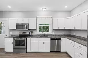 31 Pine Ridge Rd, Sabattus, ME 04280 - Photo 4