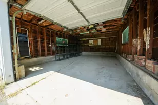 81 Pine St, Old Town, ME 04468 - Photo 6