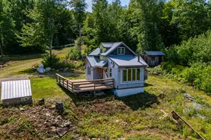 48 Richmond Rd, Madrid Twp, ME 04970 - Photo 8